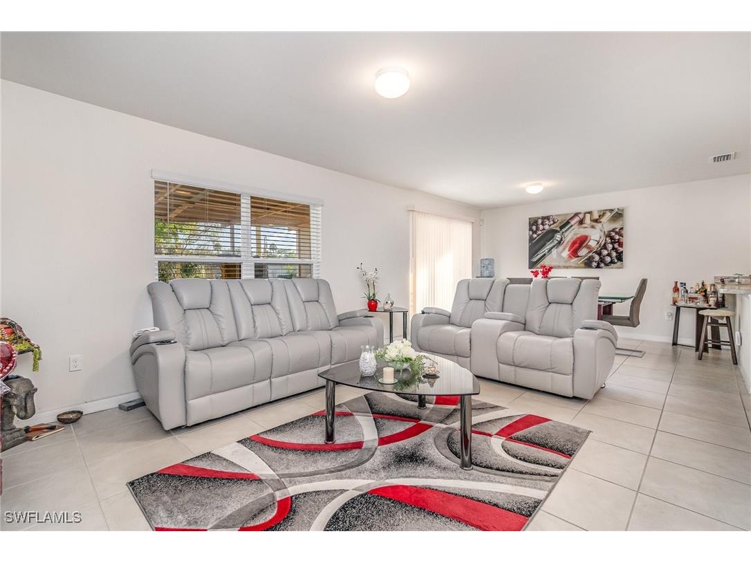 1434 NE 33rd Lane Cape Coral FL 33909 225020374 image1