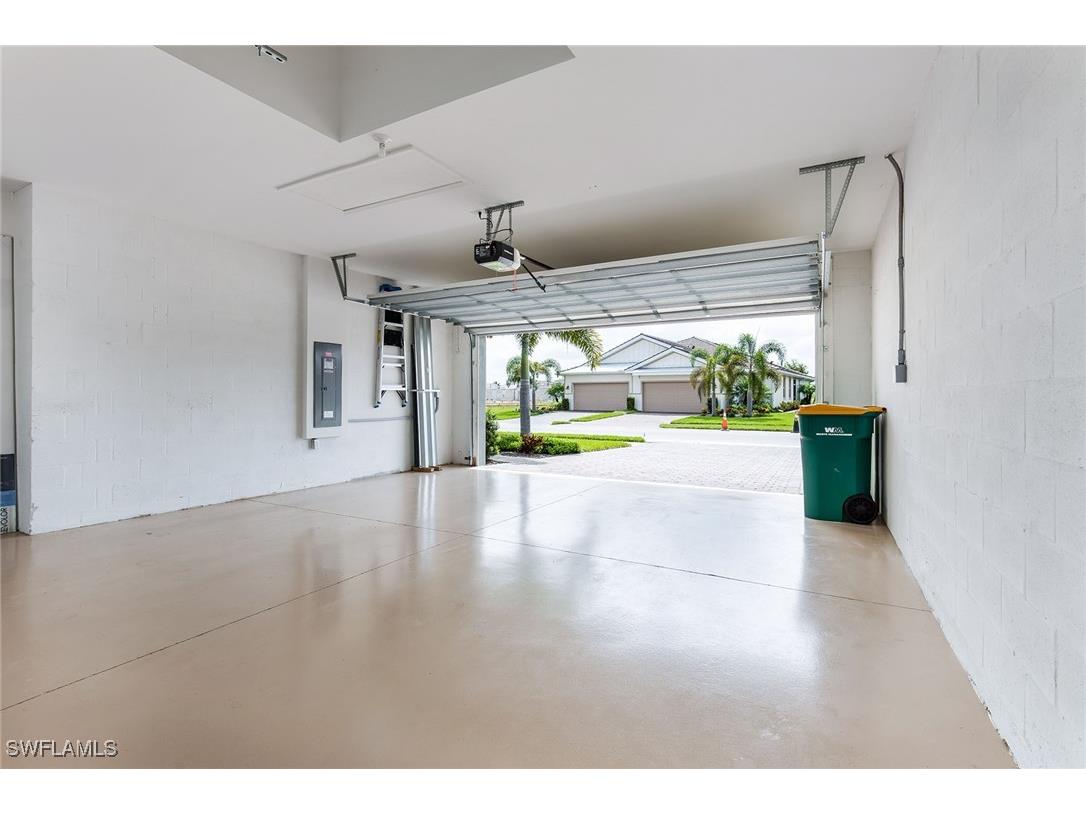 14533 Edgewater Circle Naples FL 34114 225044976 image18