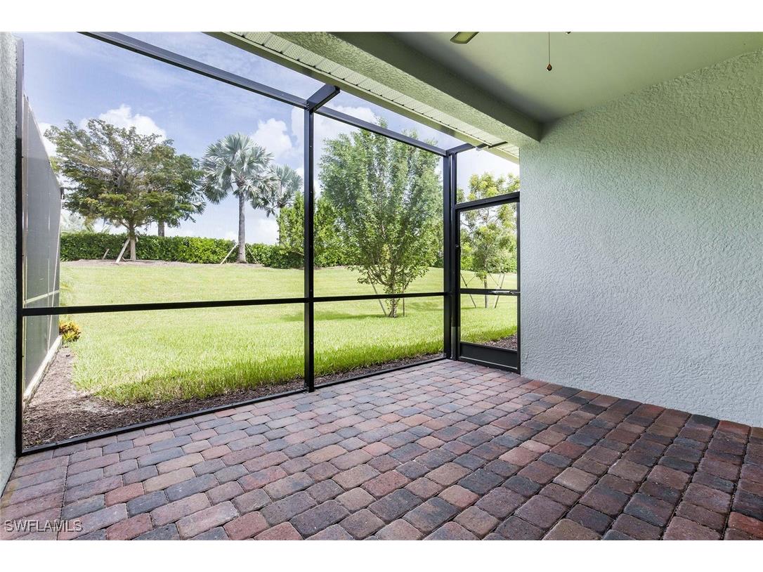 14533 Edgewater Circle Naples FL 34114 225044976 image5