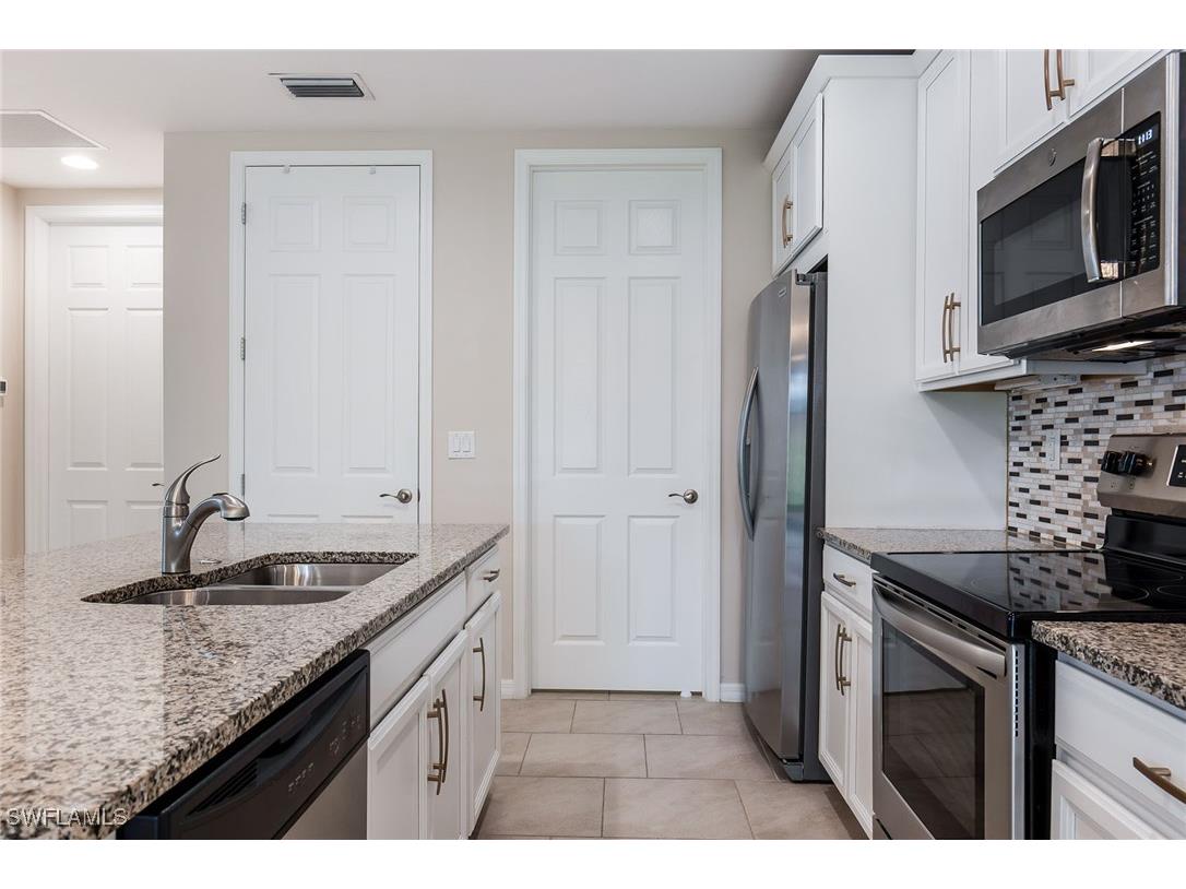 14533 Edgewater Circle Naples FL 34114 225044976 image7