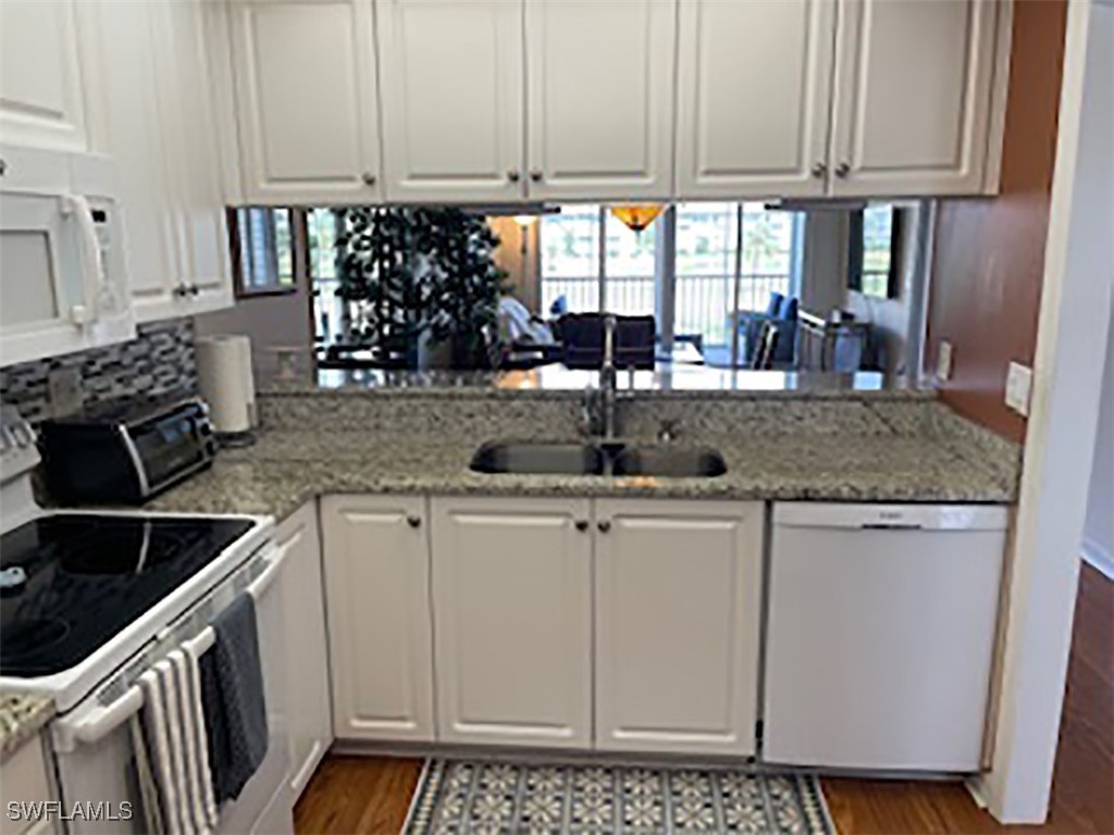 14751 Hole In One Circle #205 Fort Myers FL 33919 225033746 image2