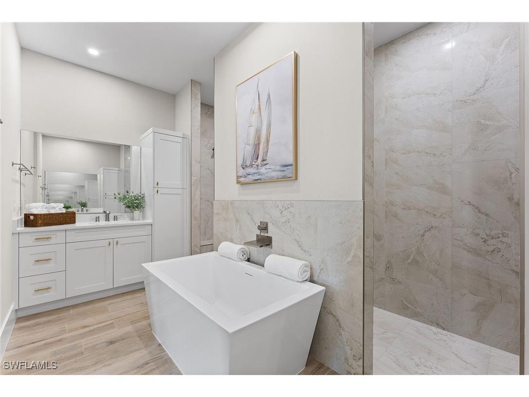 1478 10th Street N Naples FL 34102 224096128 image18