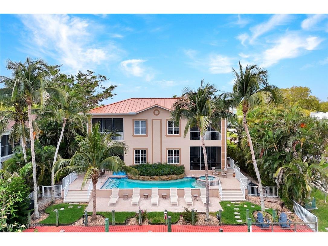 1485 Chesapeake Avenue Naples FL 34102 225045545 image1