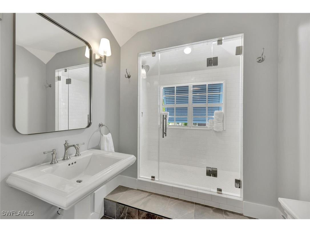 1500 Pelican Avenue Naples FL 34102 225046576 image20