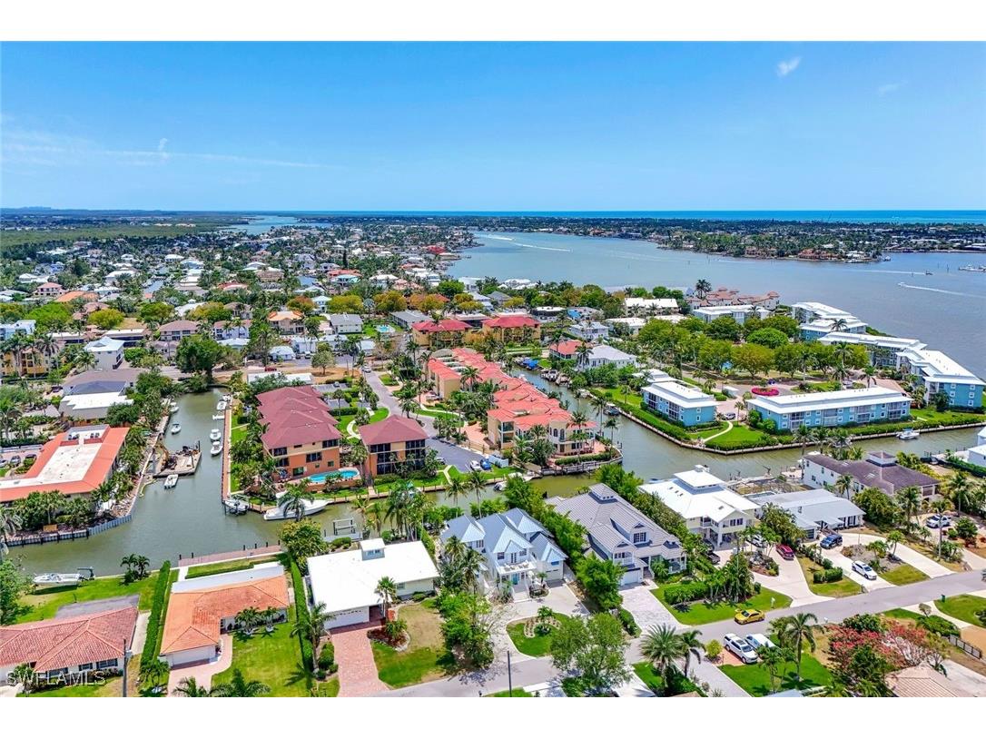 1500 Pelican Avenue Naples FL 34102 225046576 image42