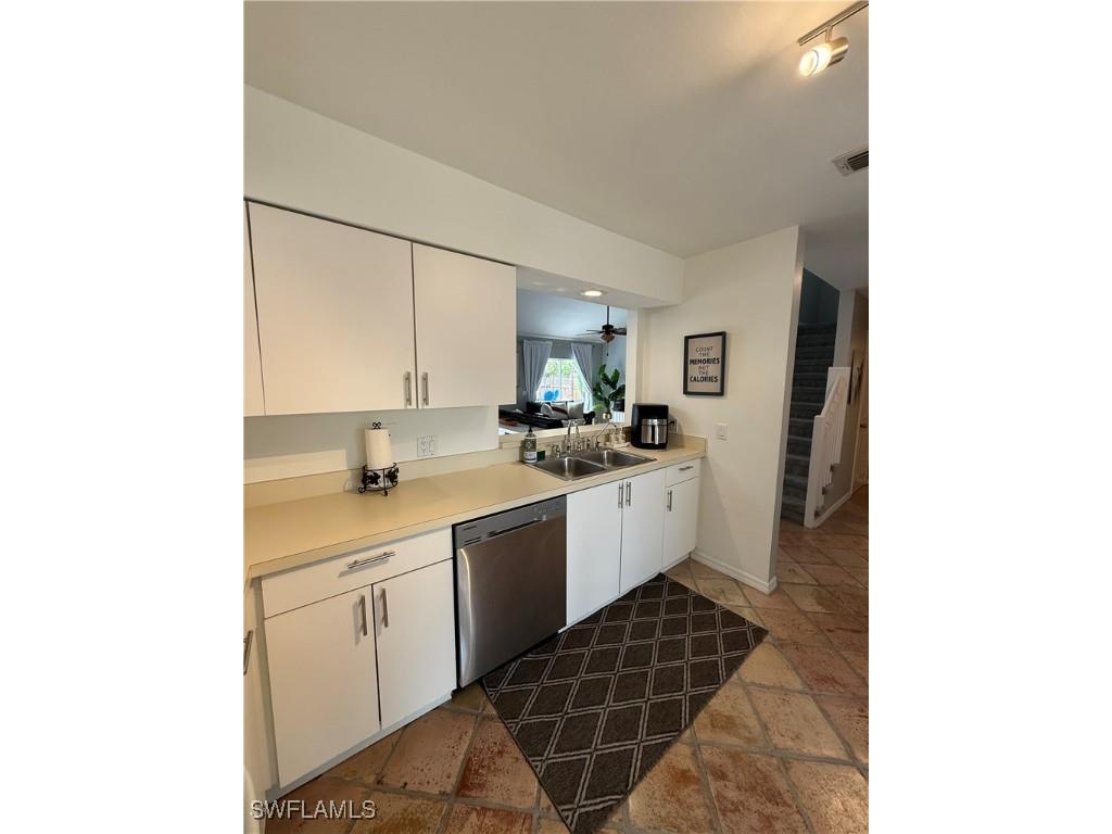 15009 Cloverdale Drive Fort Myers FL 33919 225052580 image7