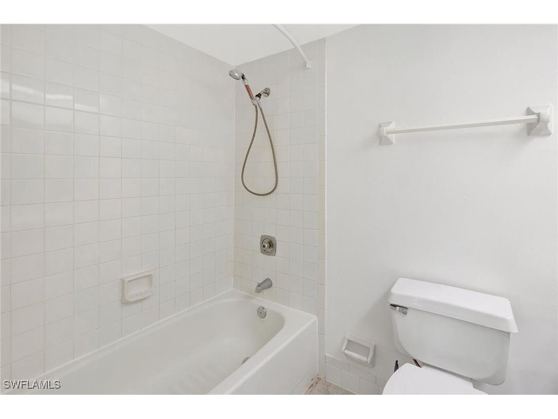 151 Cypress Way E #D3 Naples FL 34110 225033193 image31