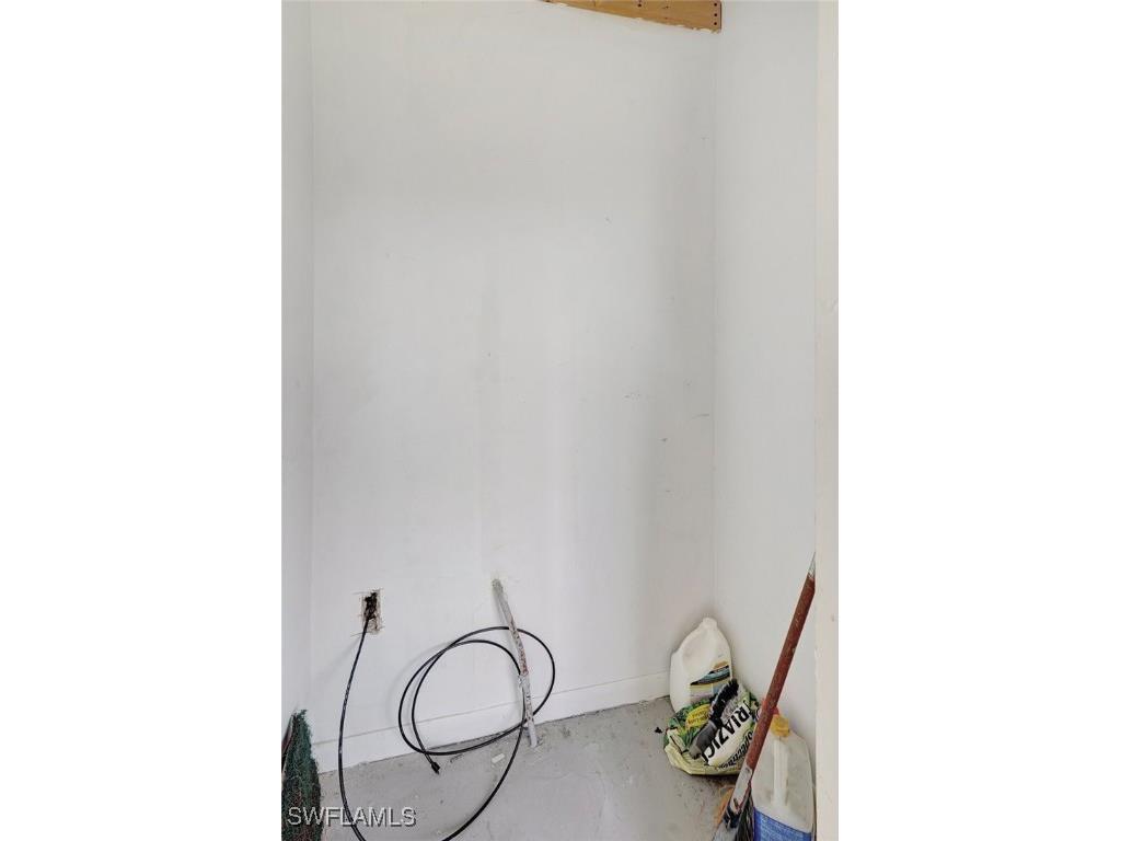 151 Cypress Way E #D3 Naples FL 34110 225033193 image33