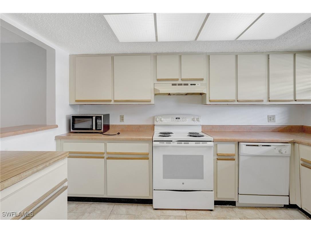 151 Cypress Way E #D3 Naples FL 34110 225033193 image6