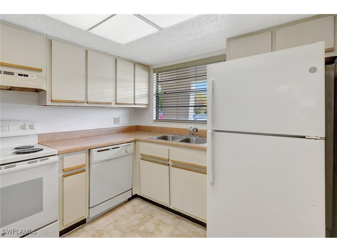 151 Cypress Way E #D3 Naples FL 34110 225033193 image7