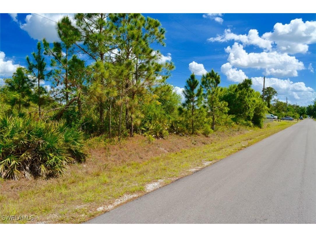 1510 Pine Avenue Lehigh Acres FL 33972 225034697 image4