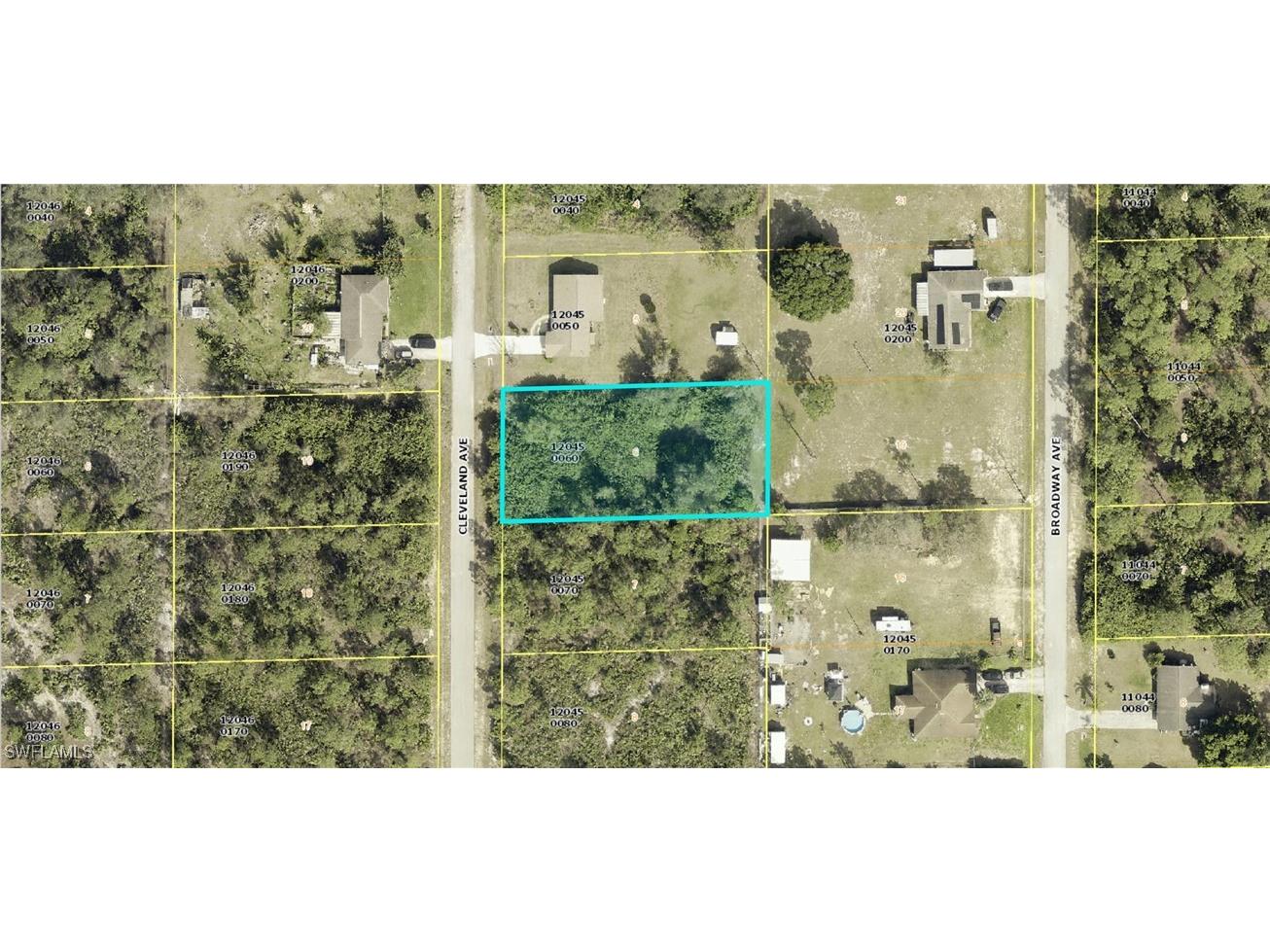 1512 Cleveland Avenue Lehigh Acres FL 33972 224081449 image1