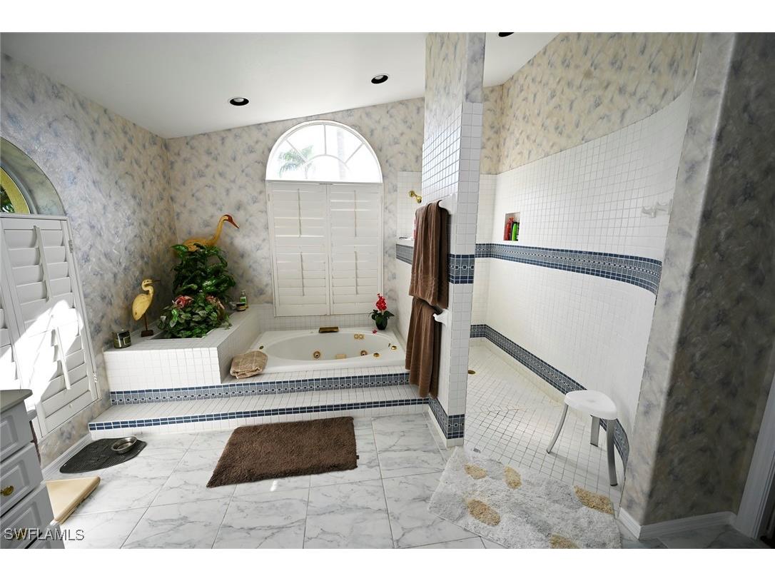 15176 Fiddlesticks Boulevard Fort Myers FL 33912 225026602 image10