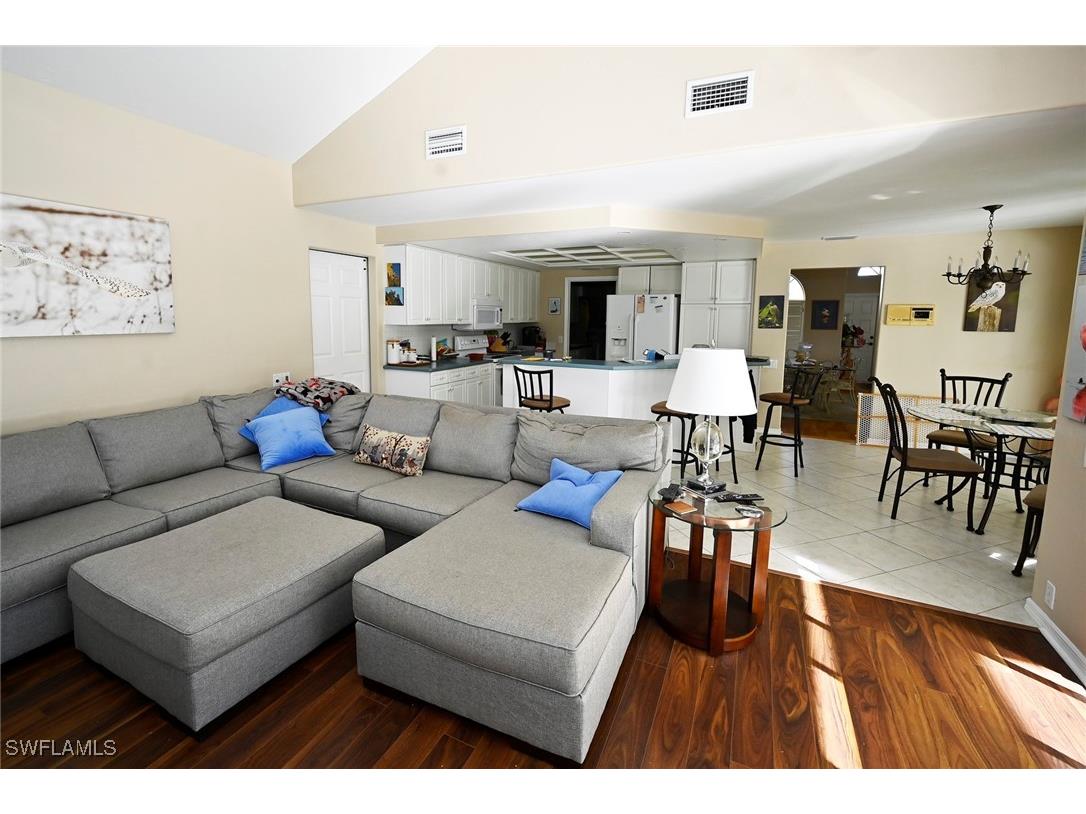 15176 Fiddlesticks Boulevard Fort Myers FL 33912 225026602 image4