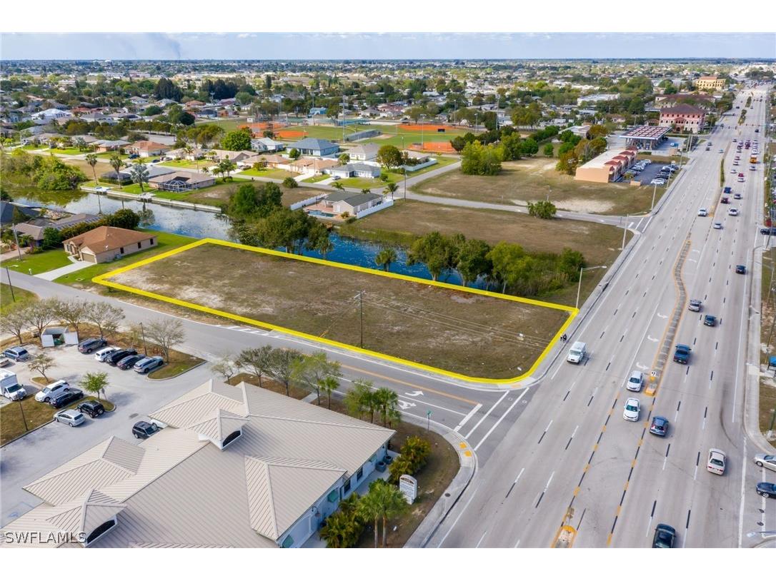 1519-1531 NE 2nd Street Cape Coral FL 33909 221081259 image1