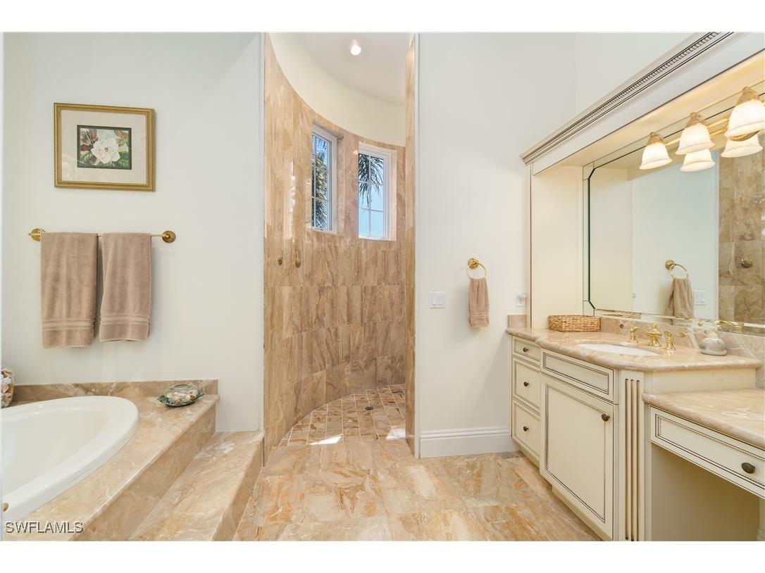 15283 Burnaby Drive Naples FL 34110 225025000 image24