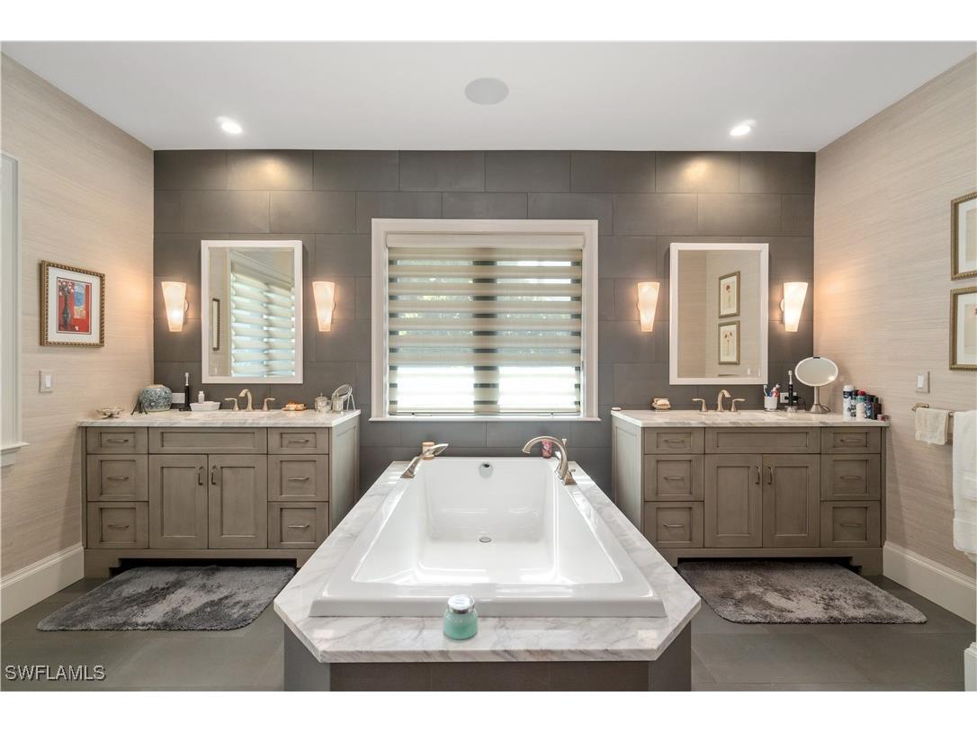 15311 Burnaby Drive Naples FL 34110 225049797 image18