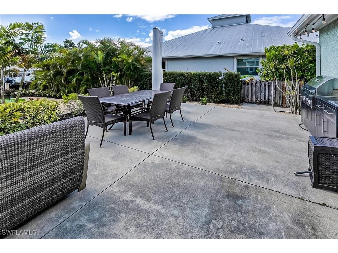 1540 Curlew Avenue Naples FL 34102 225047306 image22