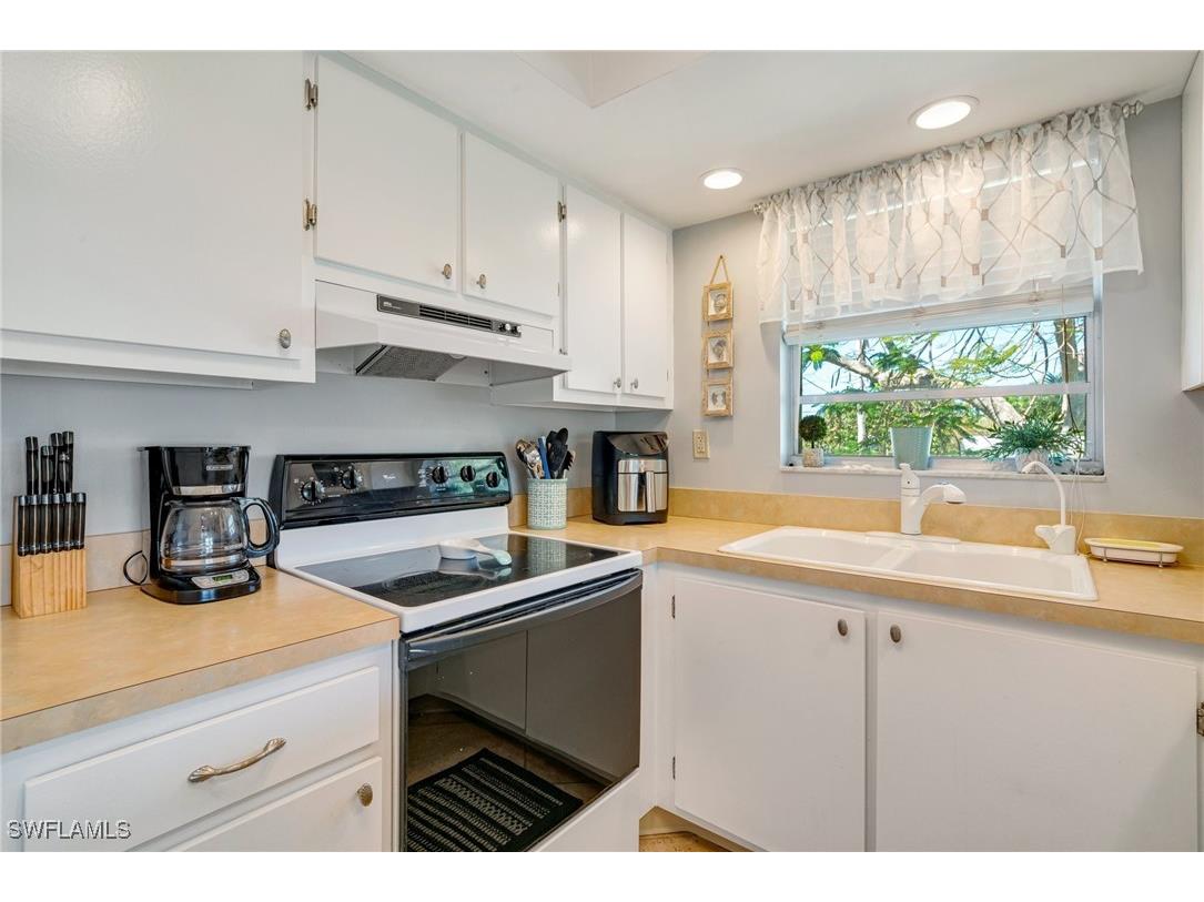 1549 Sandpiper Street #34 Naples FL 34102 225029910 image11