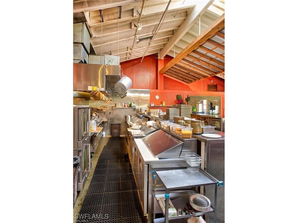 1551 Periwinkle Way Sanibel FL 33957 225014247 image12