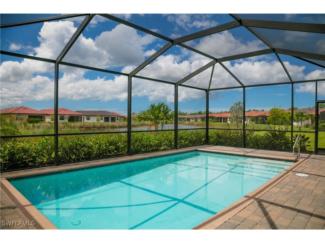 1555 Marton Court Naples FL 34113 225049330 image12