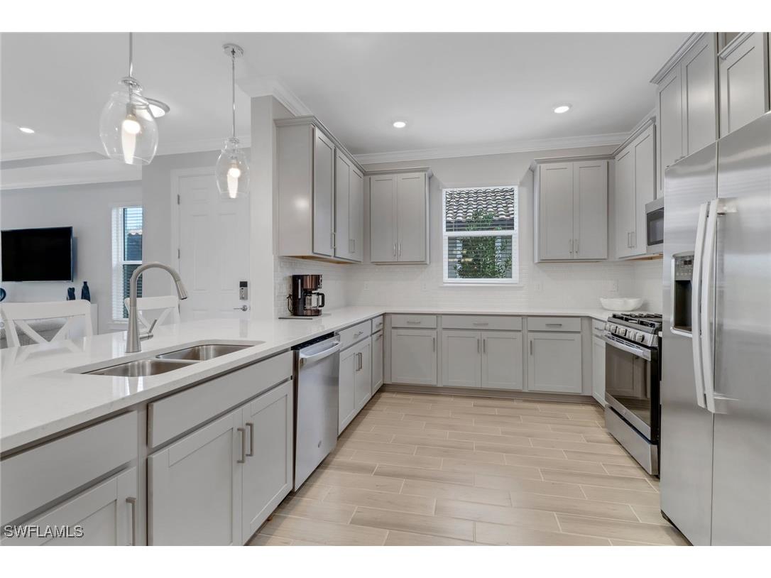 15561 Vittorio Street Naples FL 34114 225035861 image2