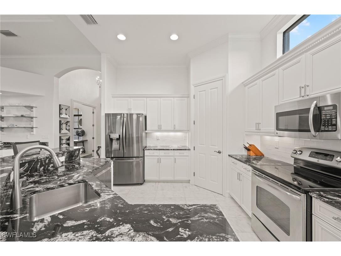 15855 Secoya Reserve Circle Naples FL 34110 225006523 image8