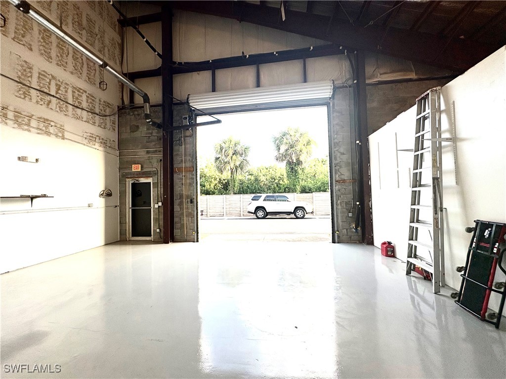 15860 Pine Ridge Road #201 Fort Myers FL 33908 225037915 image1