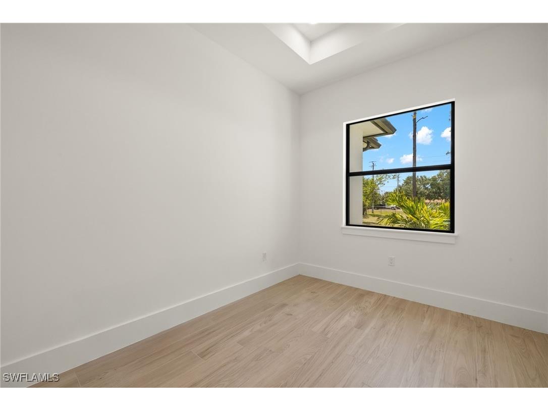 1587 Golden Gate Boulevard W Naples FL 34120 224046424 image18