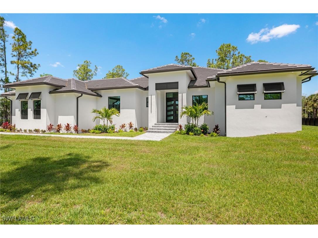 1587 Golden Gate Boulevard W Naples FL 34120 224046424 image2