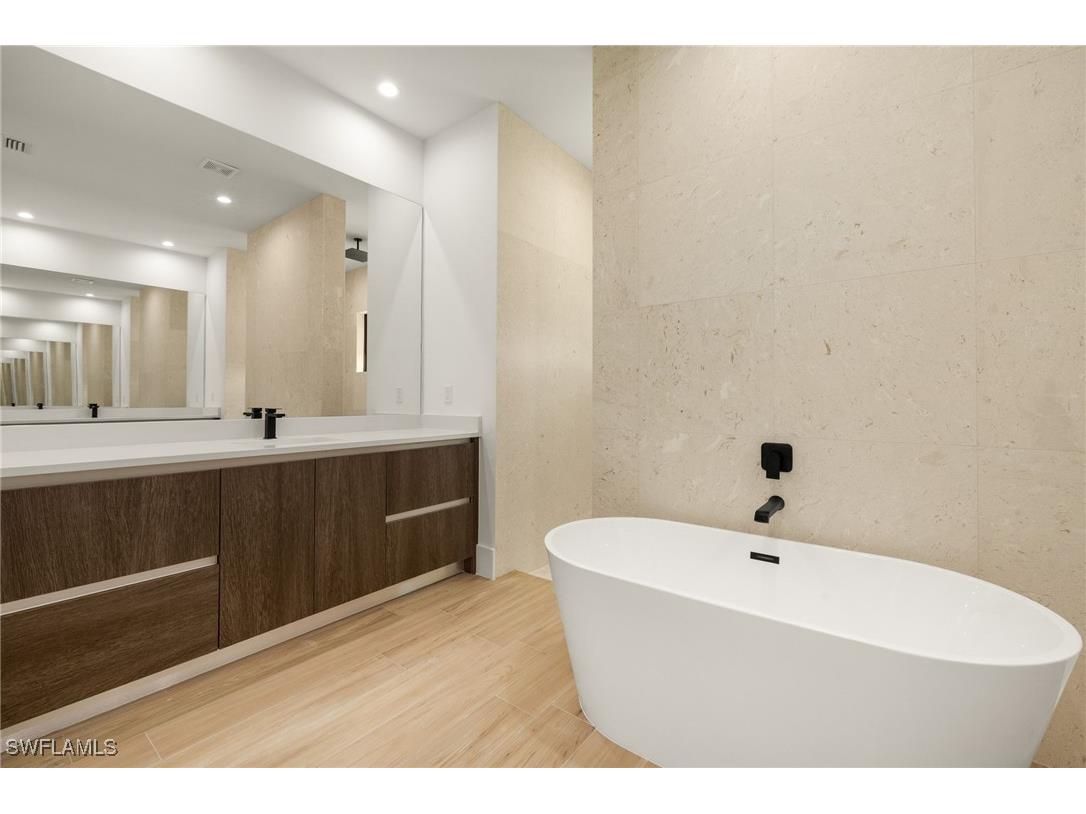 1587 Golden Gate Boulevard W Naples FL 34120 224046424 image25