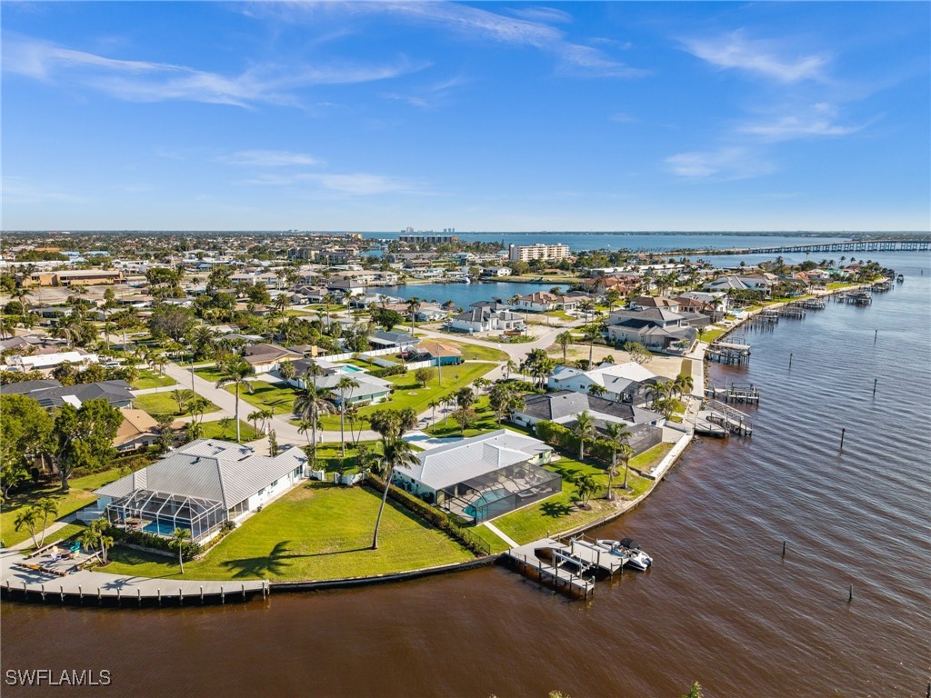 1600 Edith Esplanade Cape Coral FL 33904 225028582 image2