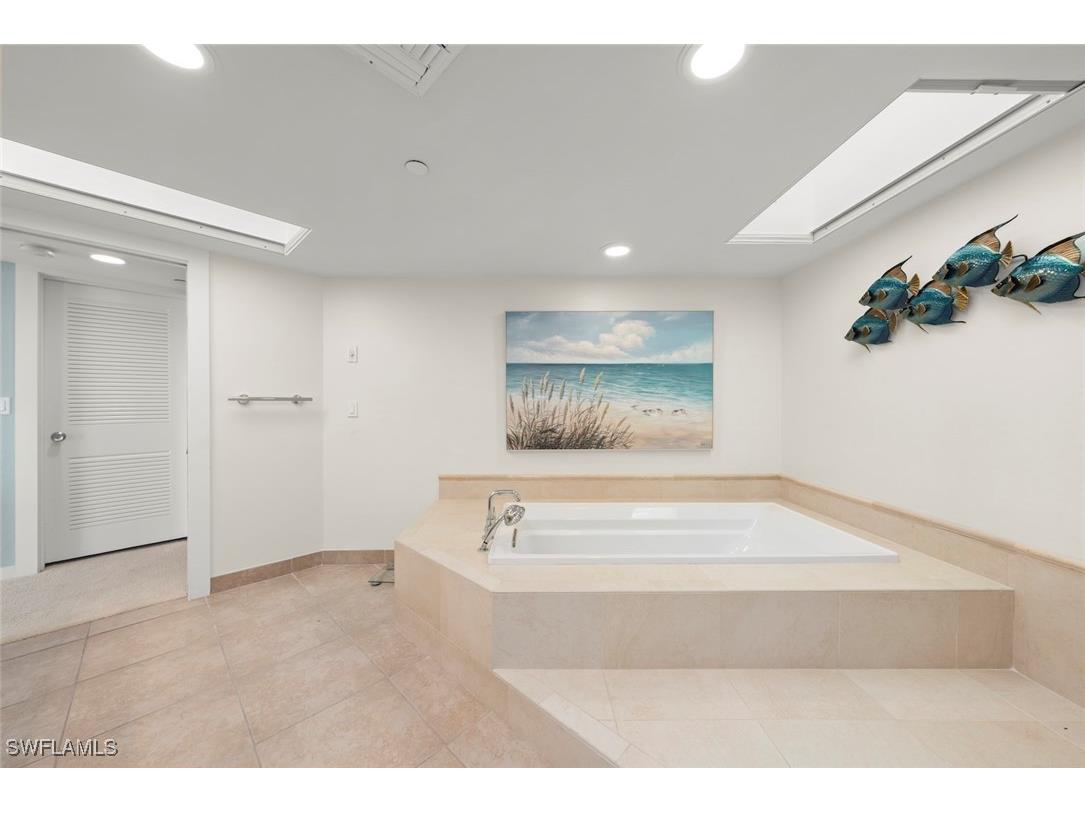 1602 Lands End Village Captiva FL 33924 225044989 image26