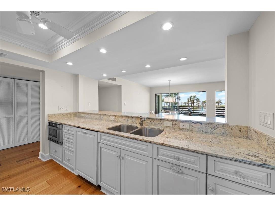 1605 Middle Gulf Drive #105 Sanibel FL 33957 225040092 image11
