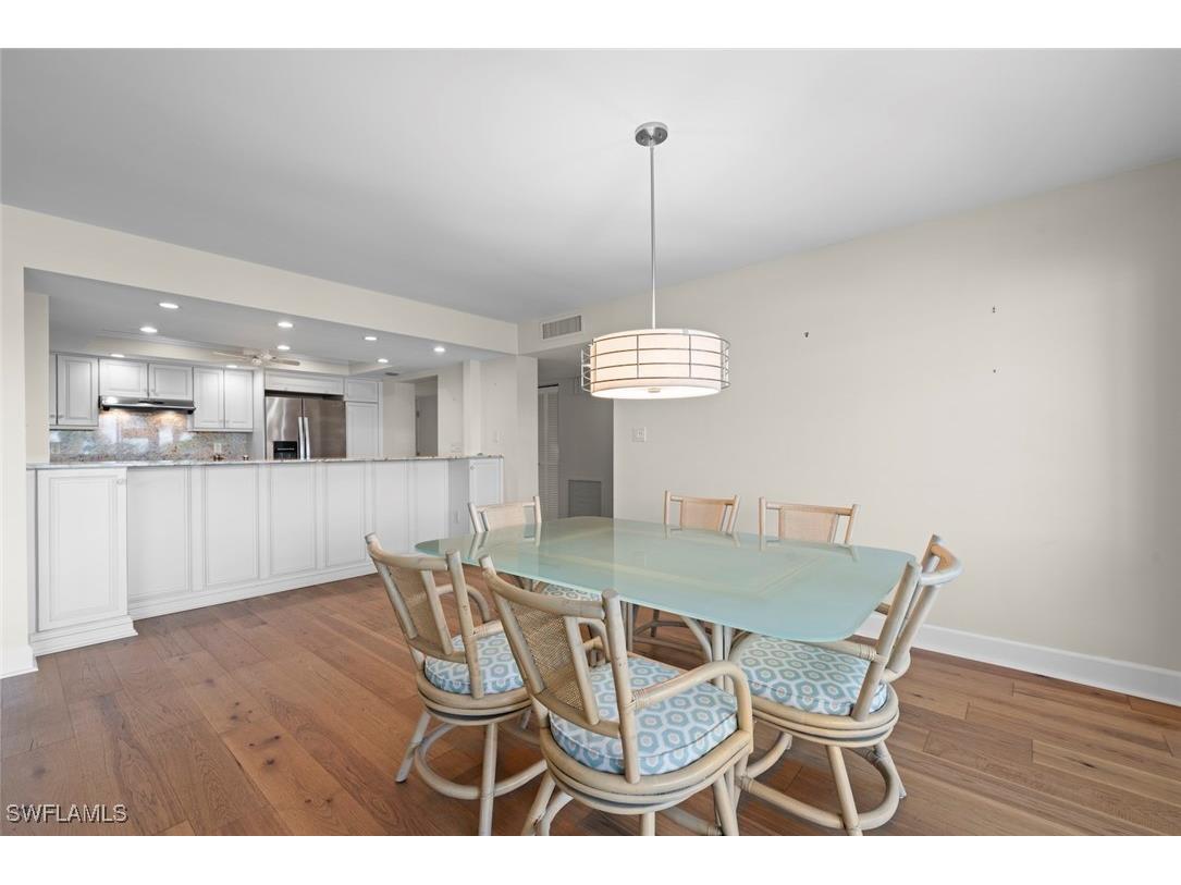 1605 Middle Gulf Drive #105 Sanibel FL 33957 225040092 image14