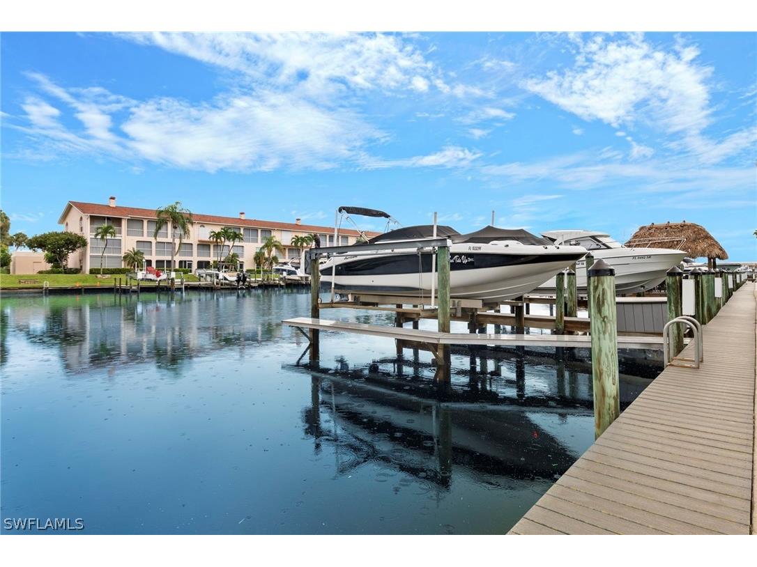 1613 Orchid Boulevard #201 Cape Coral FL 33904 224053368 image1