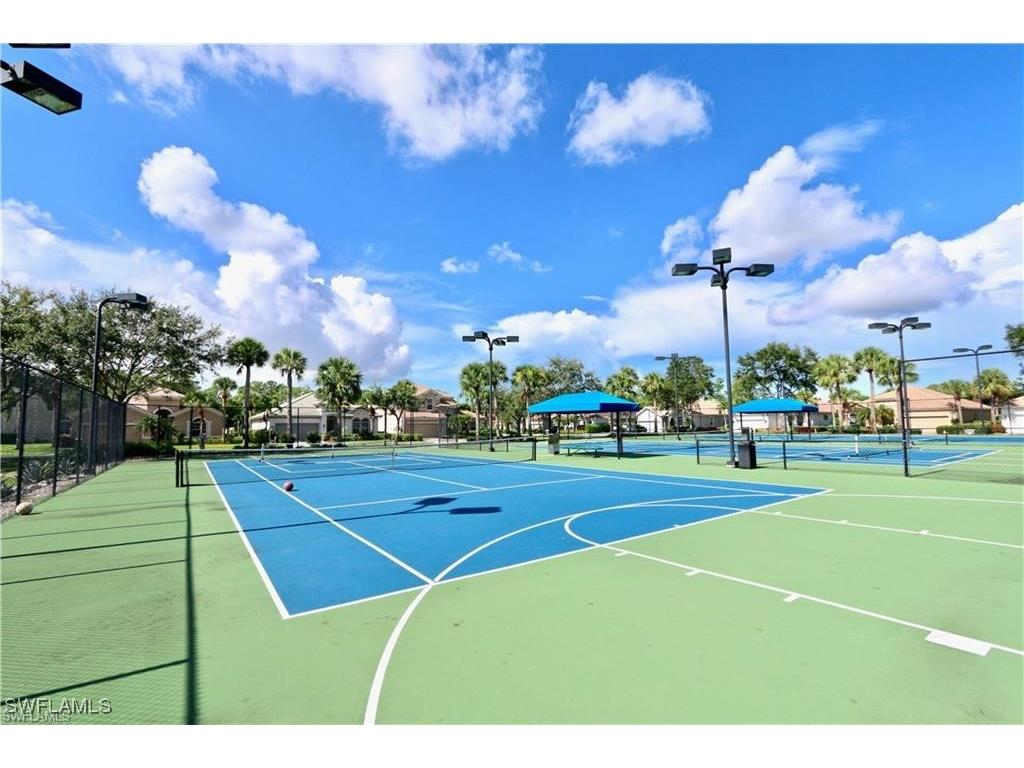 16192 Parque Lane Naples FL 34110 225043320 image27