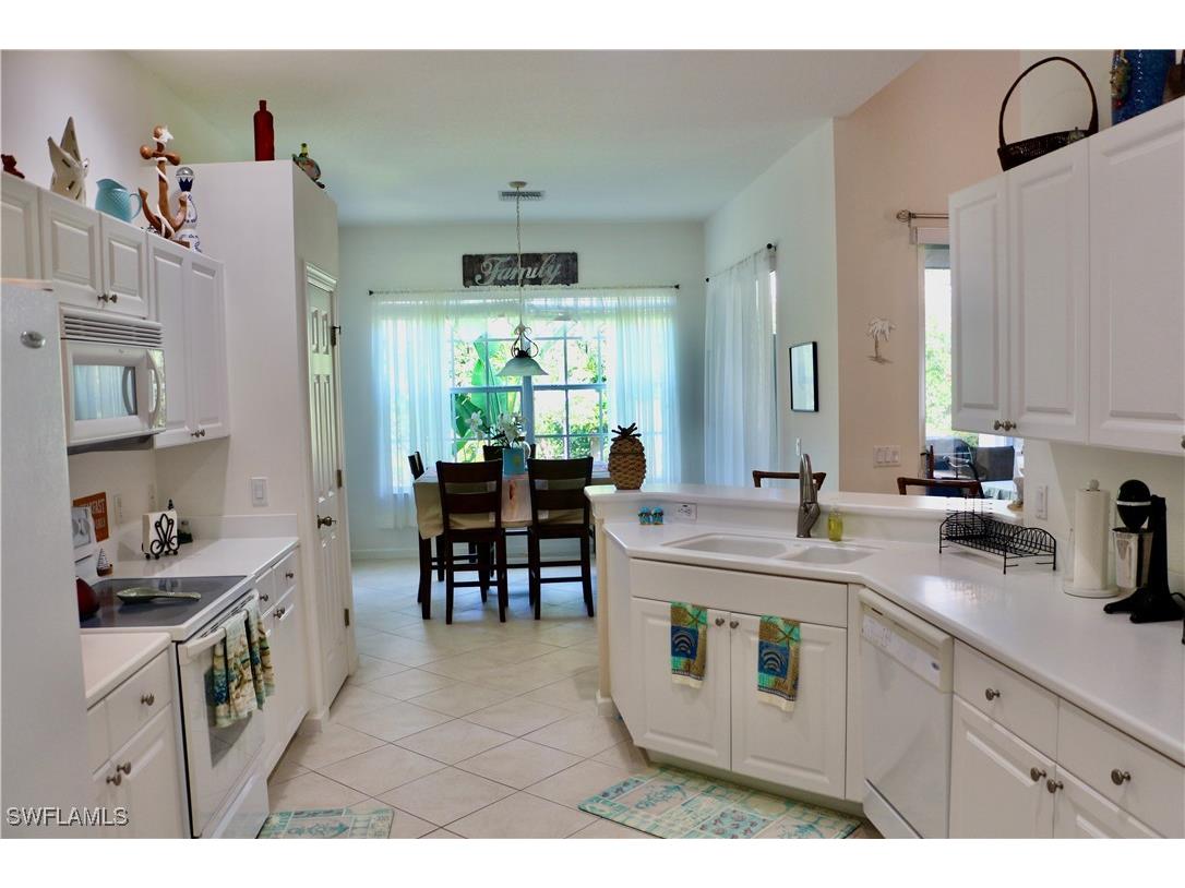 16192 Parque Lane Naples FL 34110 225043320 image8