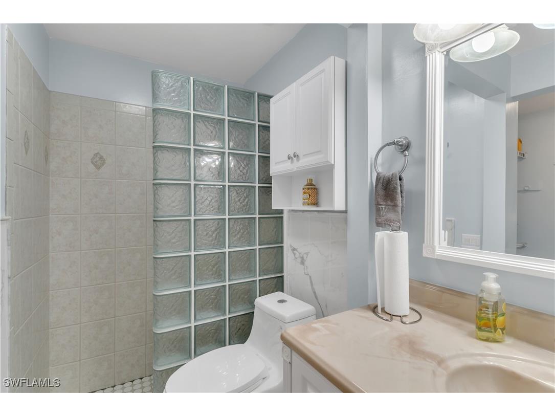 1631 North Drive Fort Myers FL 33907 224098320 image17