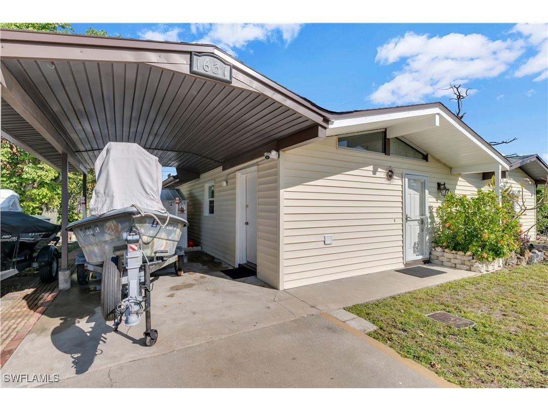 1631 North Drive Fort Myers FL 33907 224098320 image3
