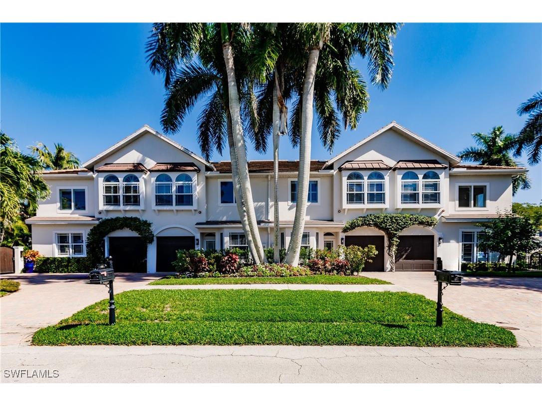 165 5th Street S #3 Naples FL 34102 225004954 image1