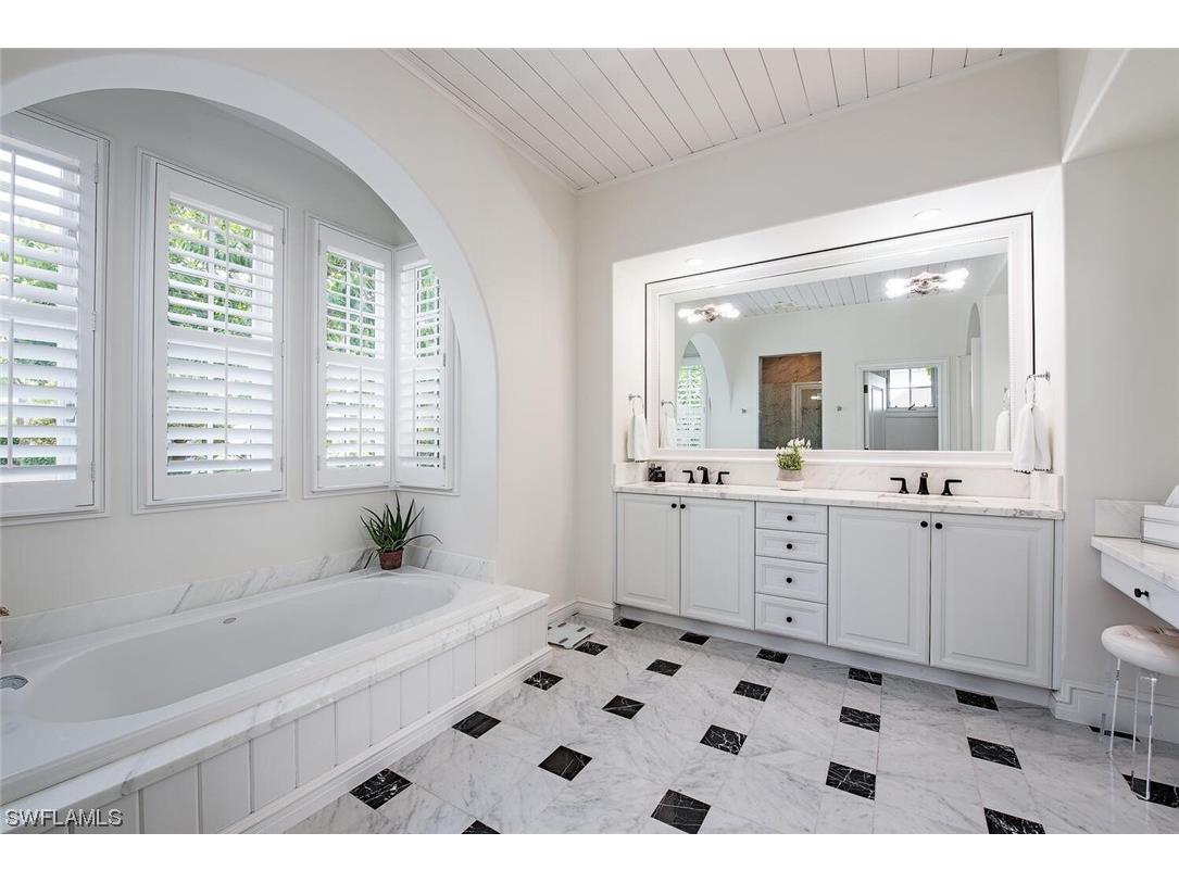 16631 Cortona Lane Naples FL 34110 224020874 image6