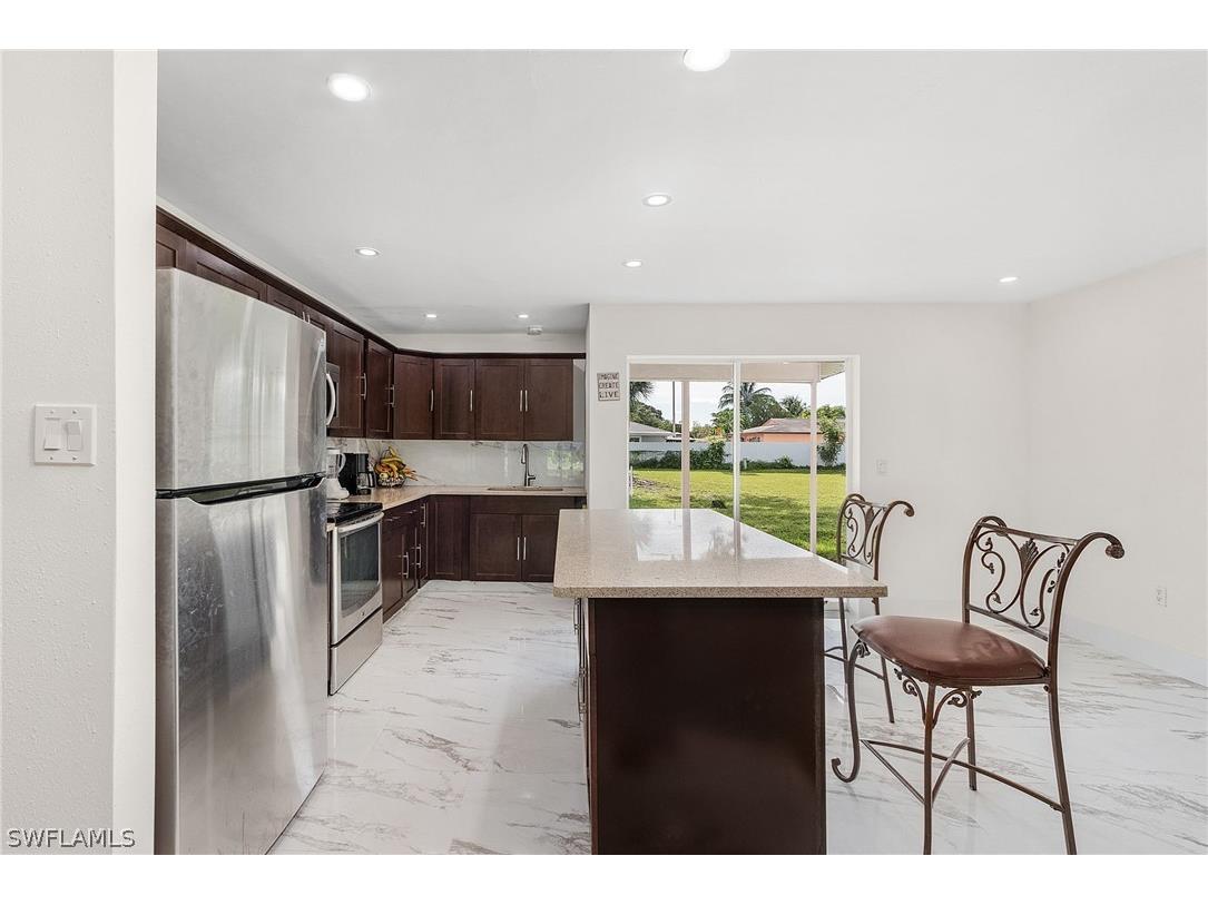 1671 Jamestown Court Fort Myers FL 33907 222064863 image1