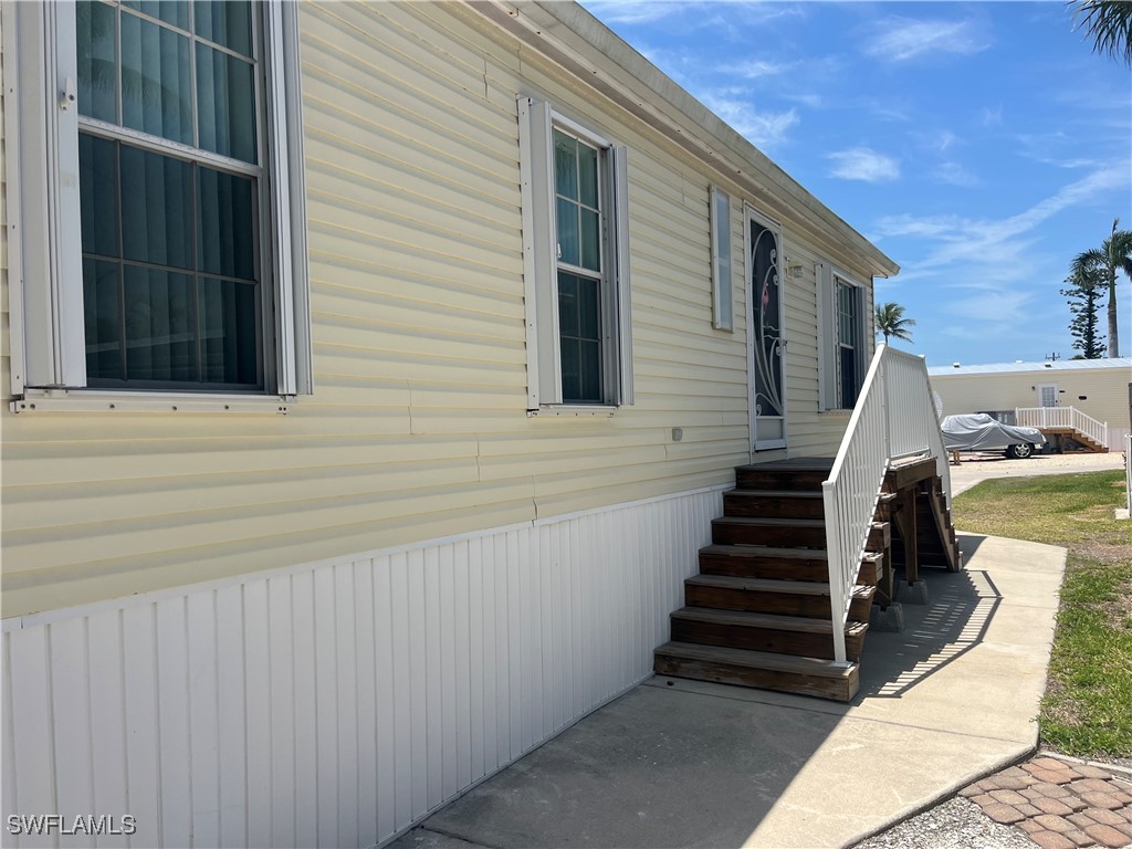 16900 Fishermans Cove Bokeelia FL 33922 225040972 image3