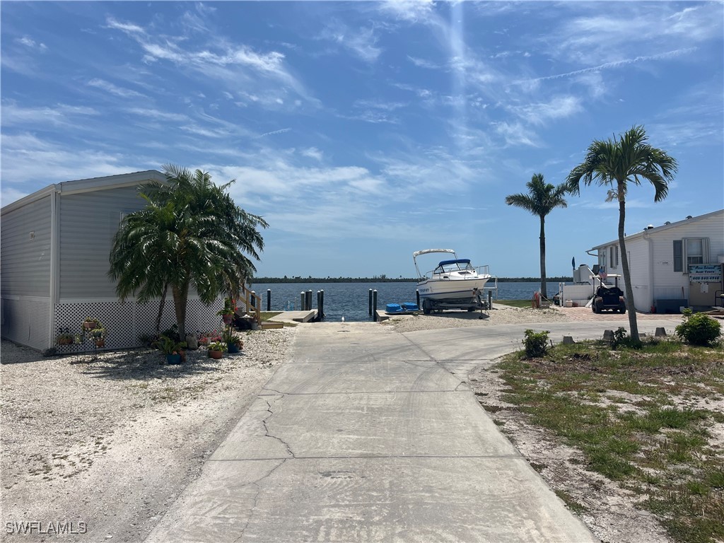 16900 Fishermans Cove Bokeelia FL 33922 225040972 image6