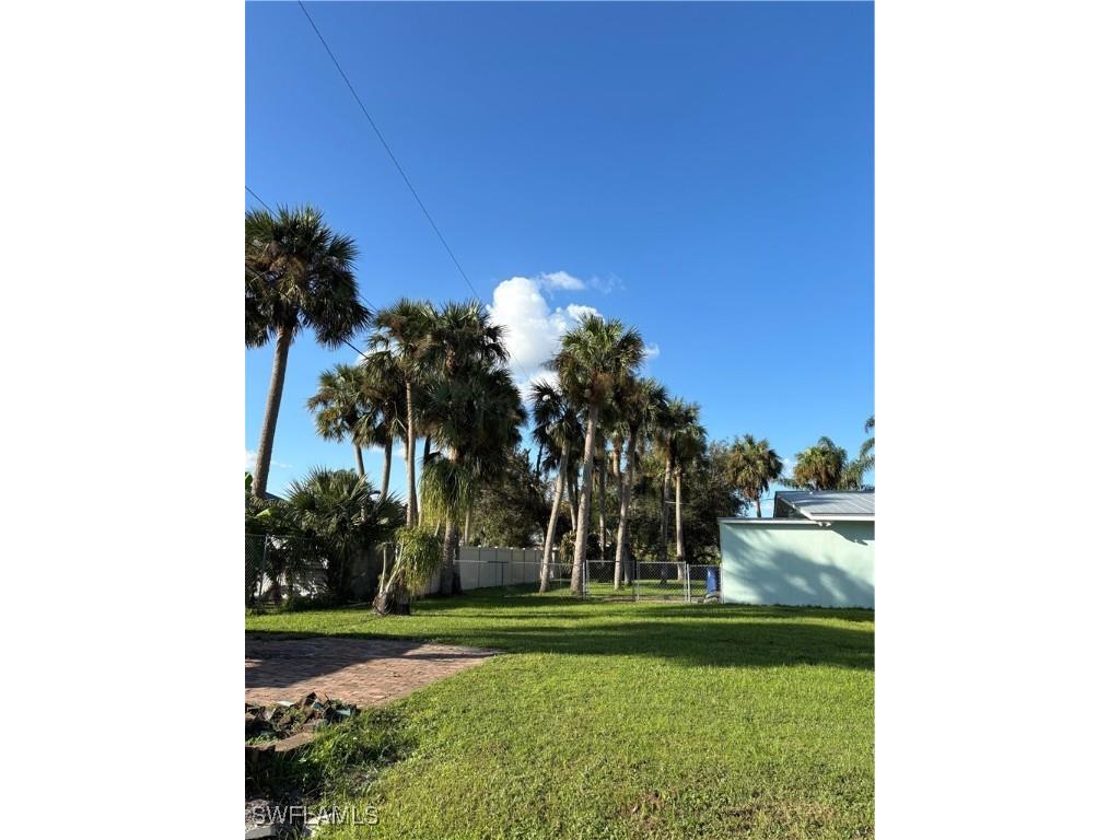 16991 Carolyn Lane North Fort Myers FL 33917 225044517 image4