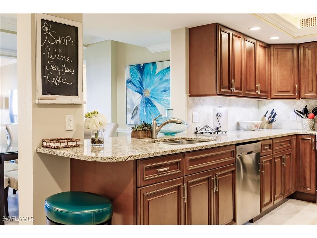 17 Bluebill Avenue #1005R Naples FL 34108 225046497 image2