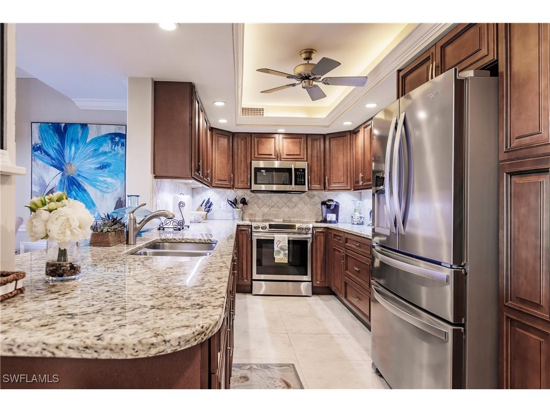 17 Bluebill Avenue #1005R Naples FL 34108 225046497 image3