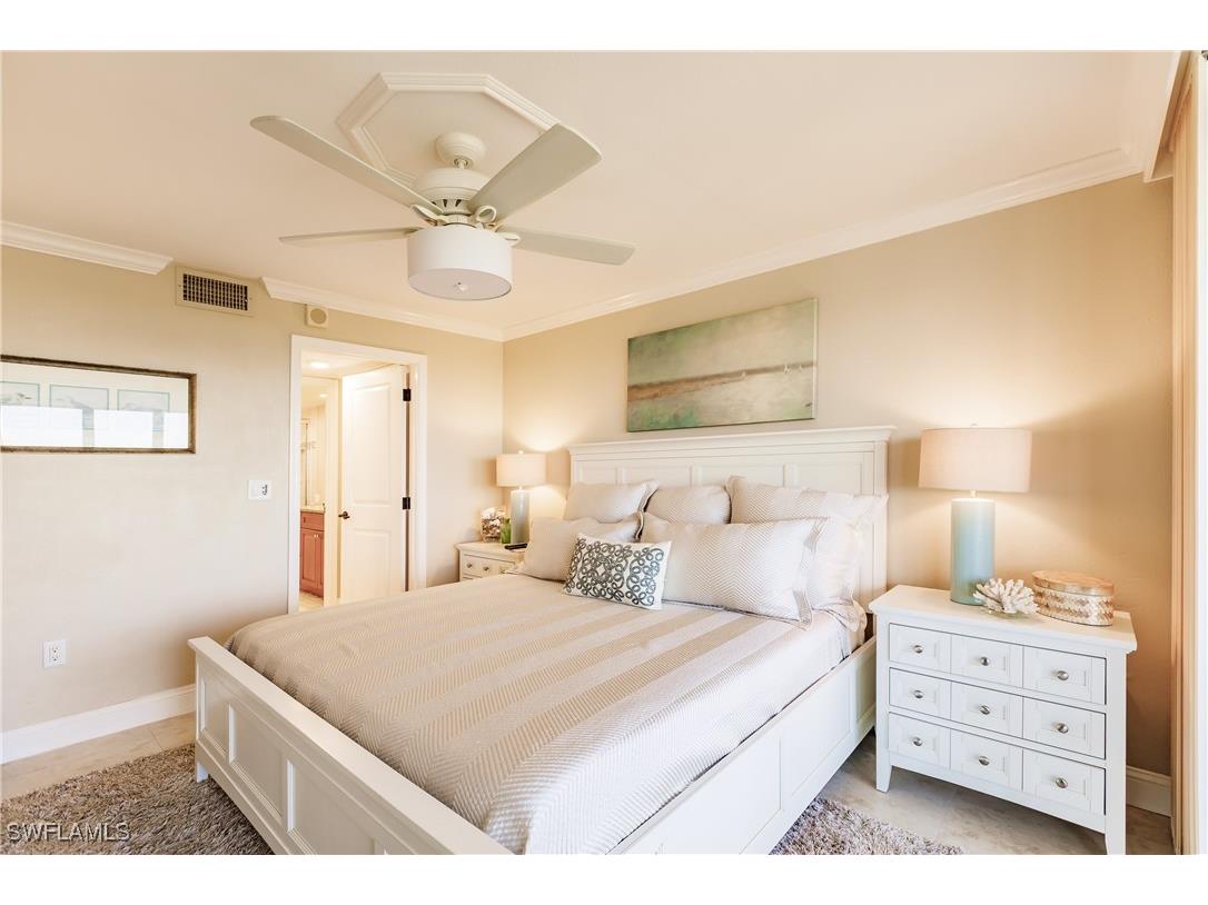 17 Bluebill Avenue #1005R Naples FL 34108 225046497 image7