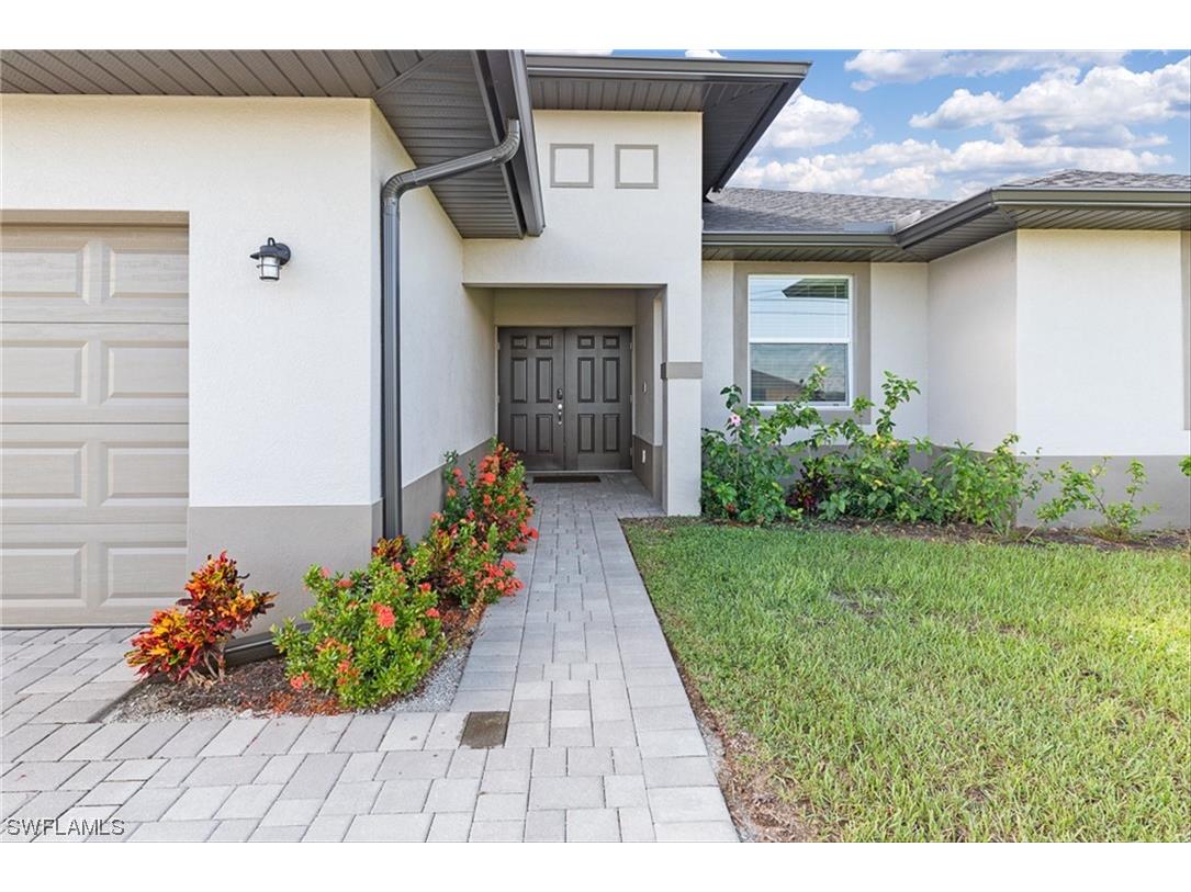 1706 NE 10th Lane Cape Coral FL 33909 223057780 image1